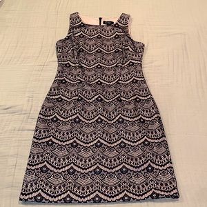 Jessica Simpson shift dress